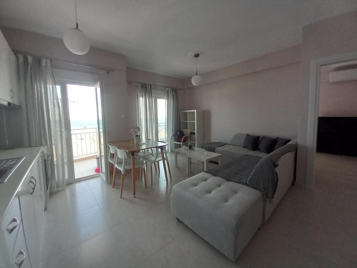 Villa "Breeze" Front To The Sea - Hakidiki Flogita Esterno foto