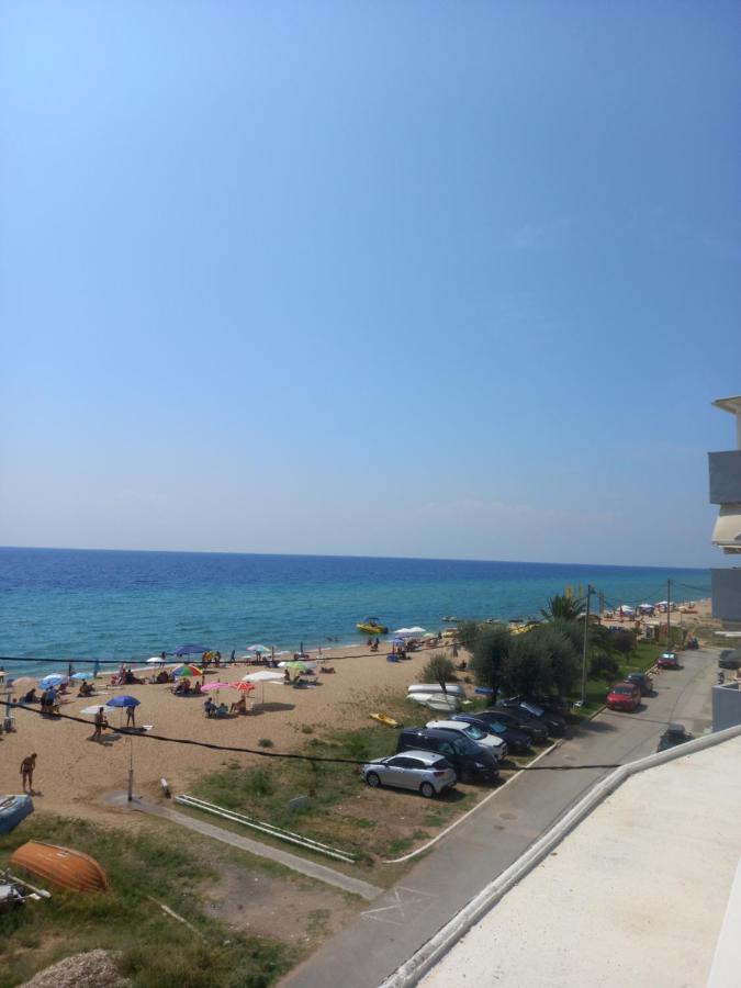 Villa "Breeze" Front To The Sea - Hakidiki Flogita Esterno foto